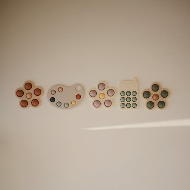 MDT-3001, Mushie Paint Palette Press Toy