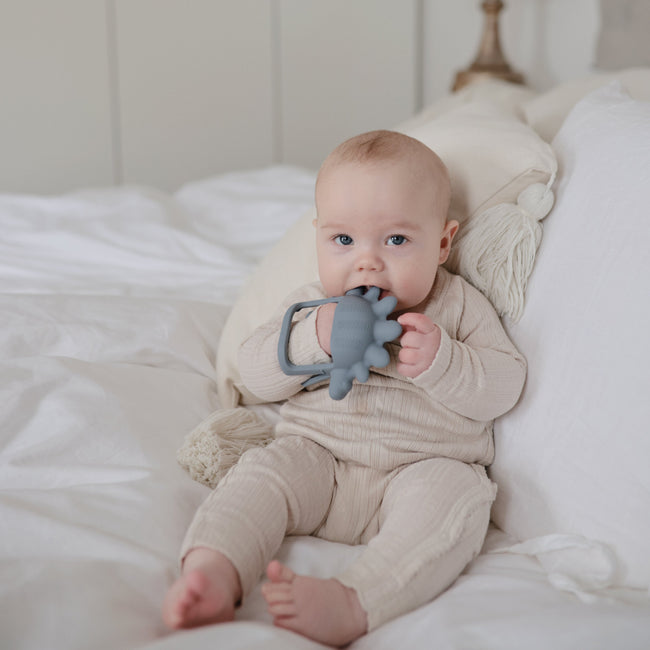 MTT-140, Mushie No-Drop Teether
