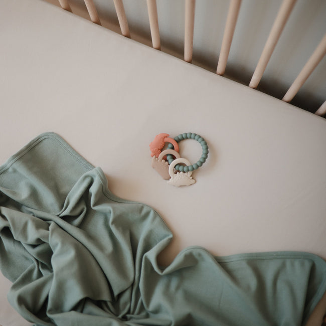 MTR-102, Mushie Teething Ring