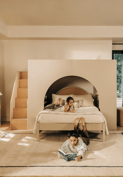 moab bunk bed gif with boy and girl

    srcset=