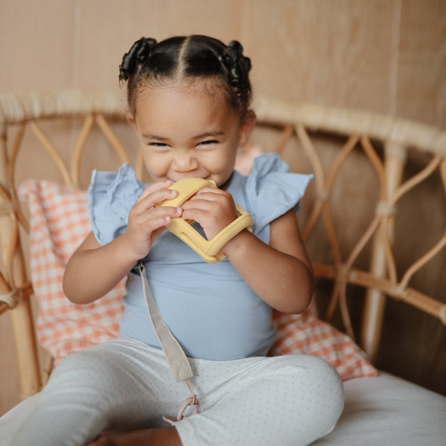 MTT-139, Mushie No-Drop Teether
