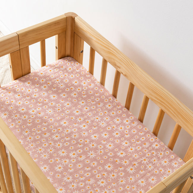 T28034,Babyletto,Daisy Muslin All-Stages Bassinet Sheet in GOTS Certified Organic Cotton