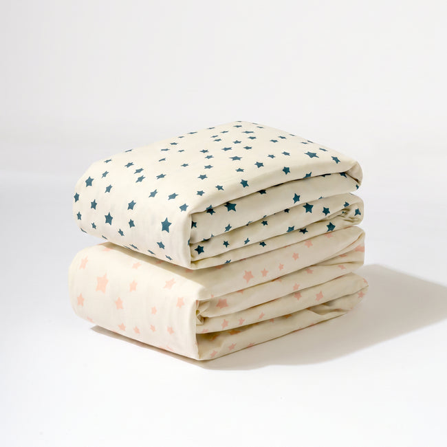 T31035IVS,Babyletto,Doodle Stars Organic Brushed Cotton Crib Sheet in Ivory with Navy Stars
