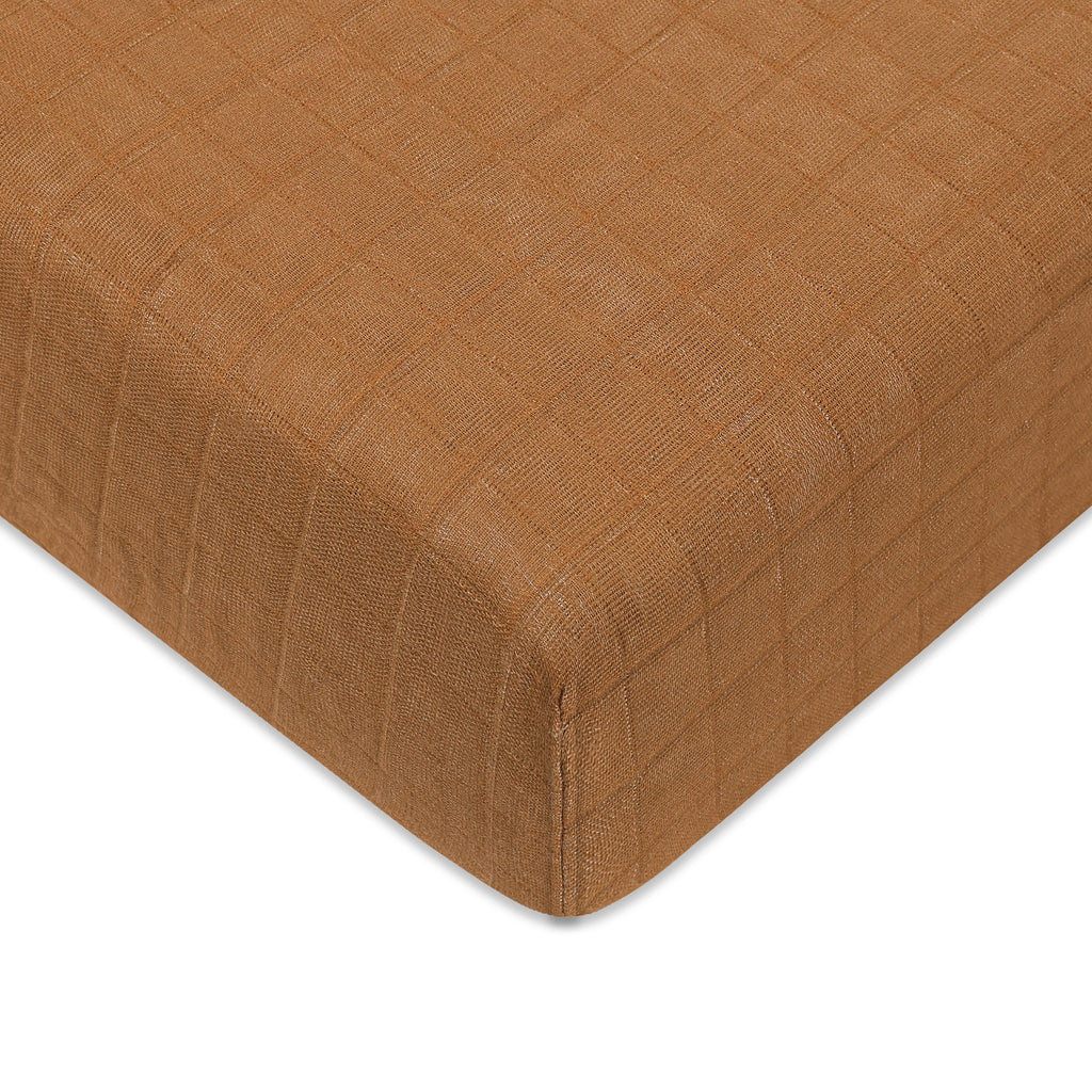 Crib Sheet in GOTS Certified Organic Muslin Cotton