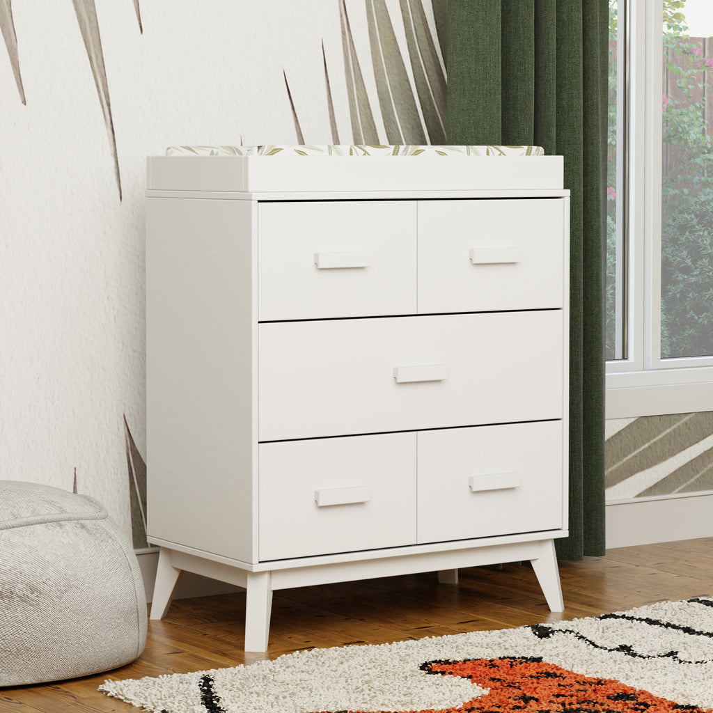 M5823W,Scoot 3-Drawer Changer Dresser In White