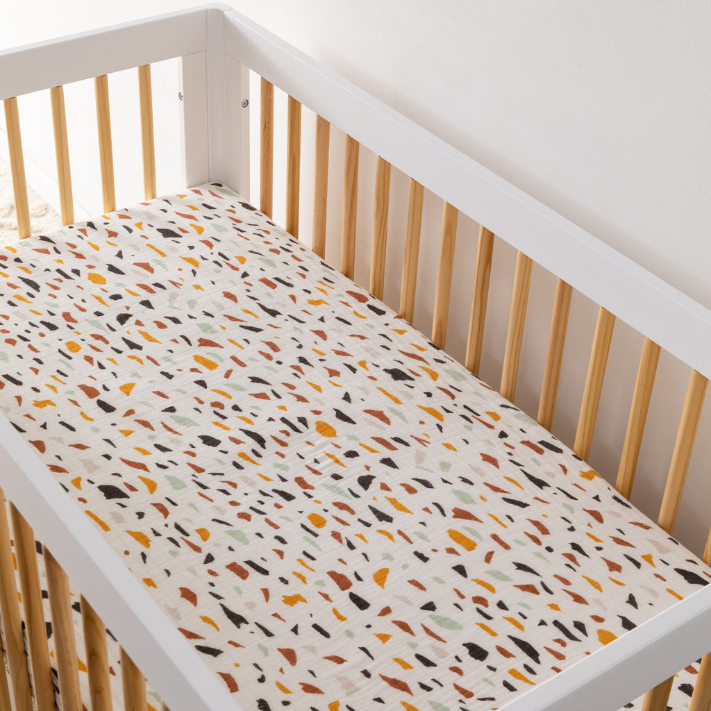 Crib Sheet in GOTS Certified Organic Muslin Cotton