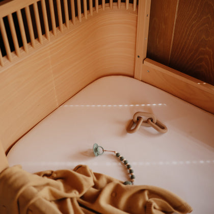 SCS-1003, Mushie Stretchy Crib Sheet
