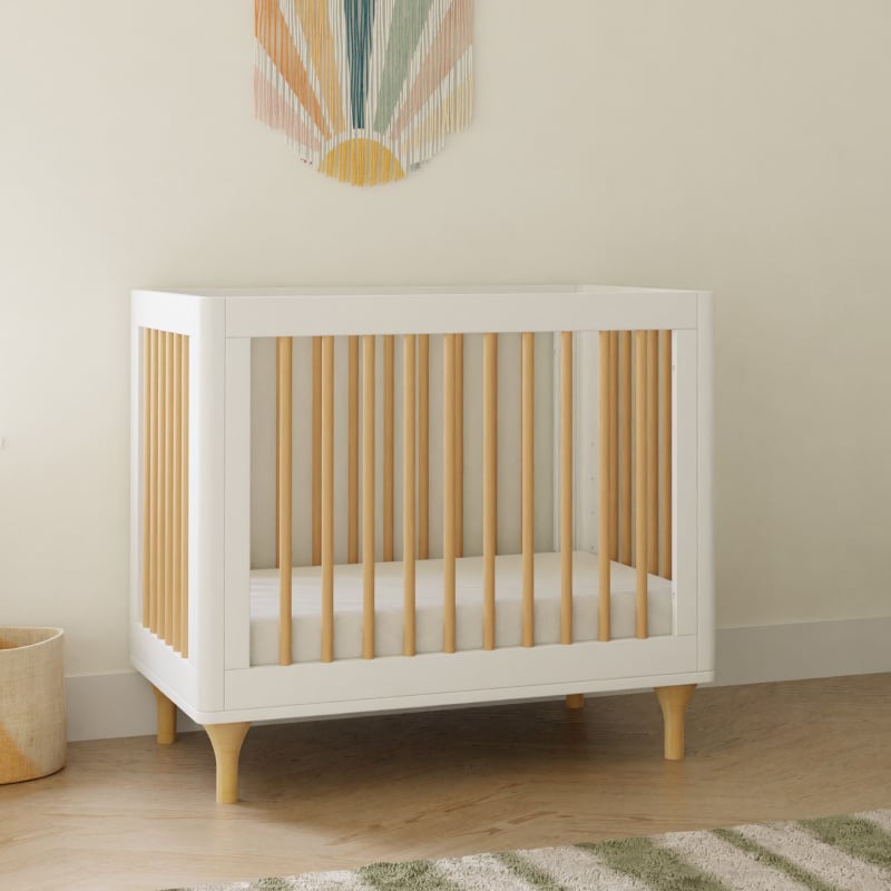 Mini Cribs & Baby Bassinets Image