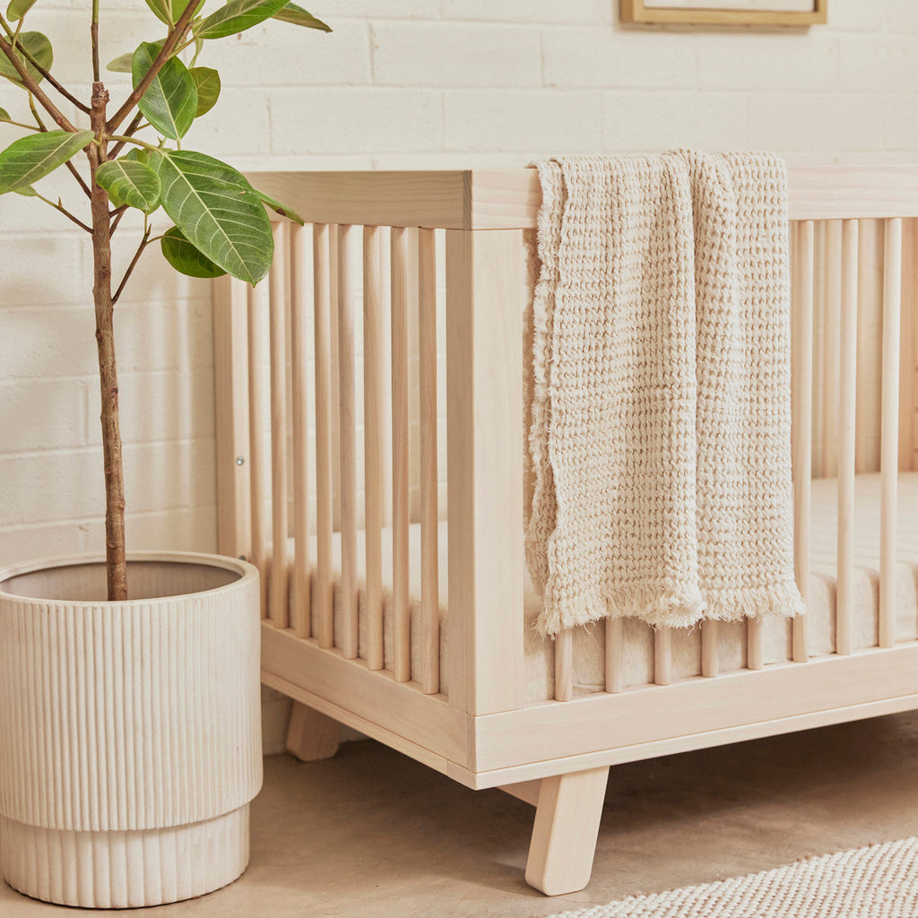 M4201NX,Hudson 3-in-1 Convertible Crib w/Toddler Bed Conversion Kit in Washed Natural