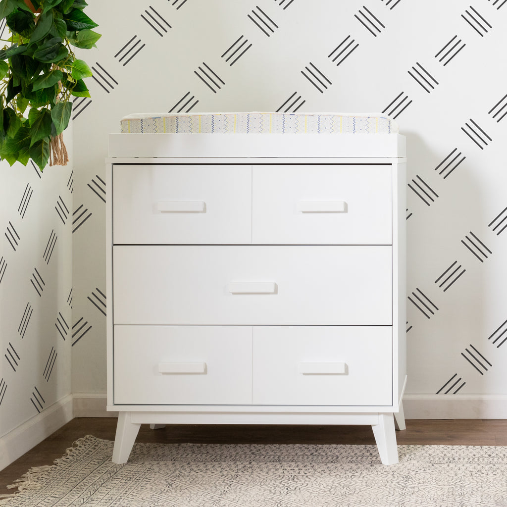 M5823W,Scoot 3-Drawer Changer Dresser In White