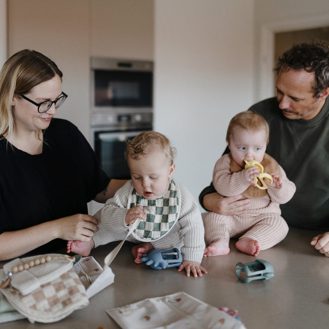 MTR-101, Mushie Teething Ring
