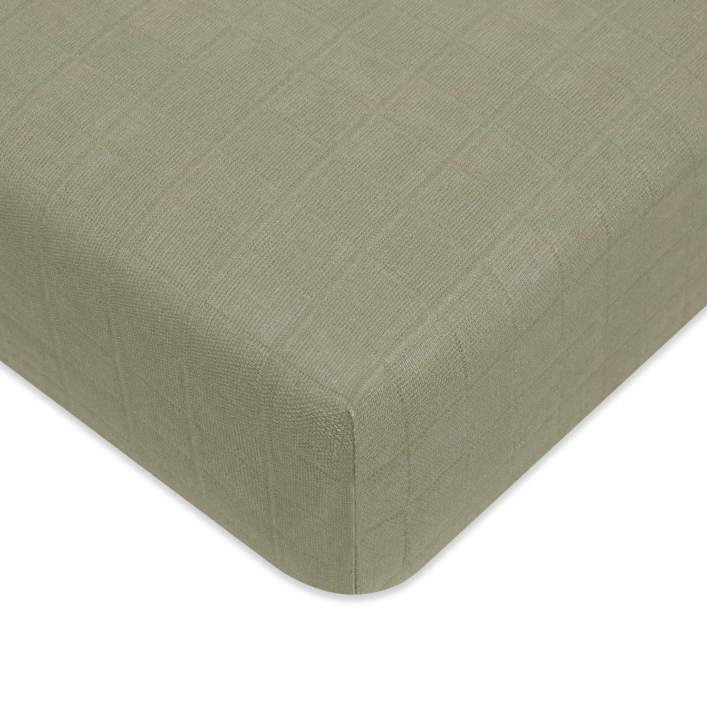 Crib Sheet in GOTS Certified Organic Muslin Cotton