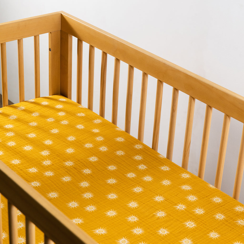 Crib Sheet in GOTS Certified Organic Muslin Cotton