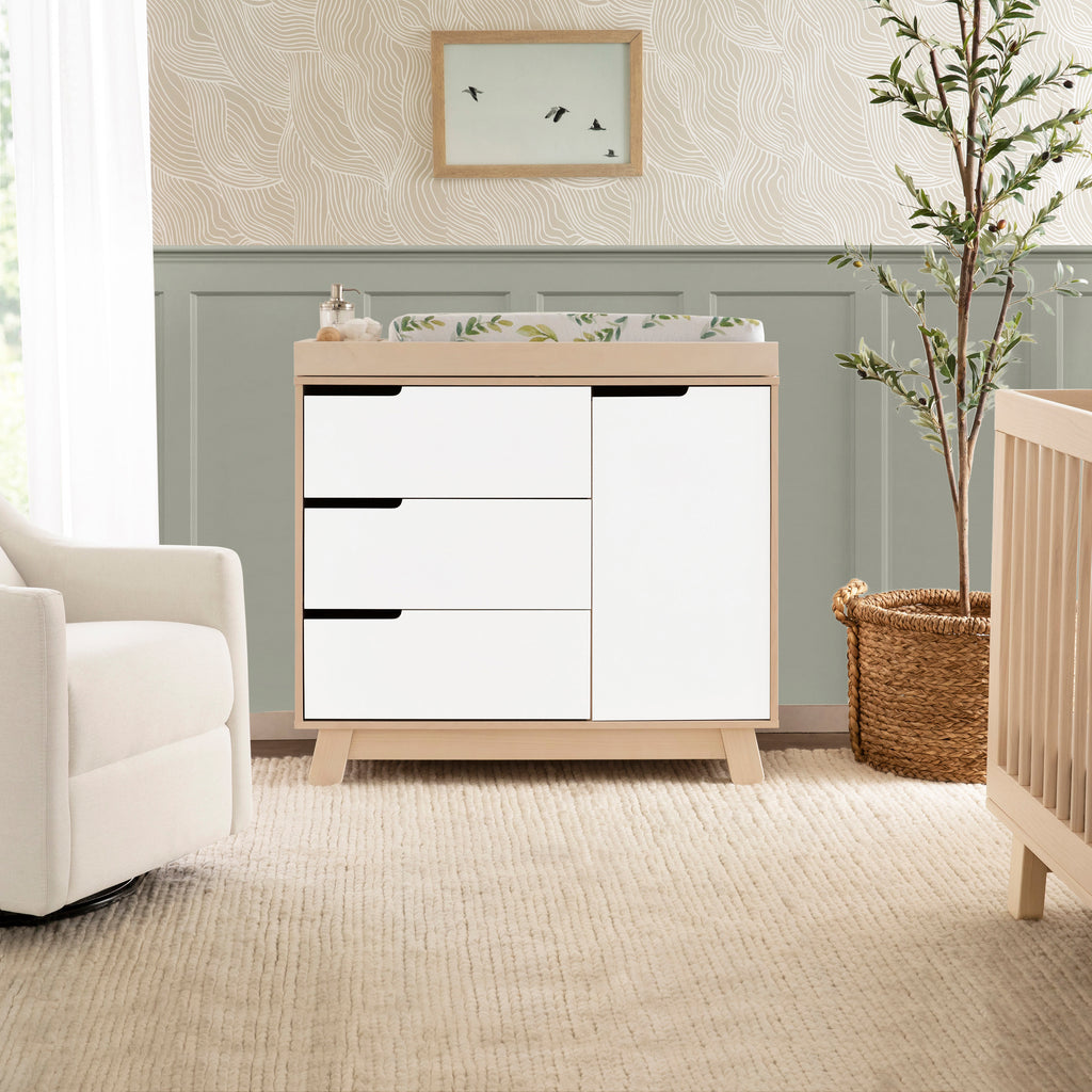 M4223NXW,Hudson 3-Drawer Changer Dresser w/Removable Changing Tray in WashedNatural/White